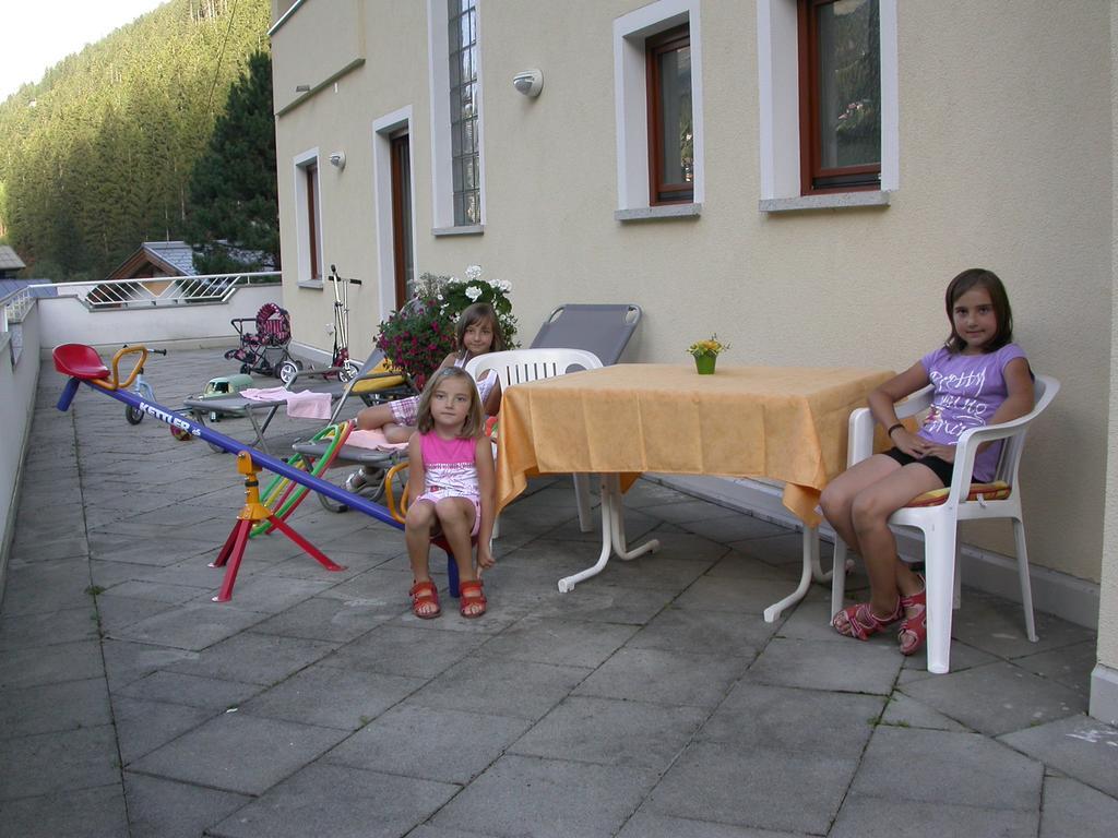 Apart Zangerle คัพเพิล ภายนอก รูปภาพ