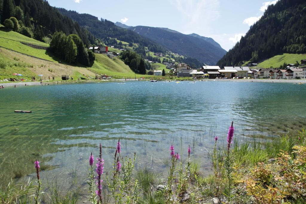 Apart Zangerle คัพเพิล ภายนอก รูปภาพ